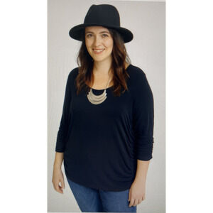 Travelers Chico’s 3 XL chicos rouched sides no iron scoop neck black slinky